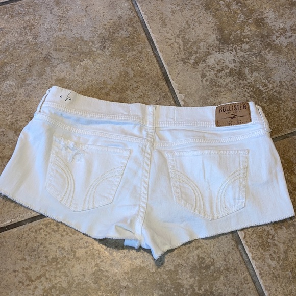 Hollister Shorts Size 26 - Picture 3 of 3